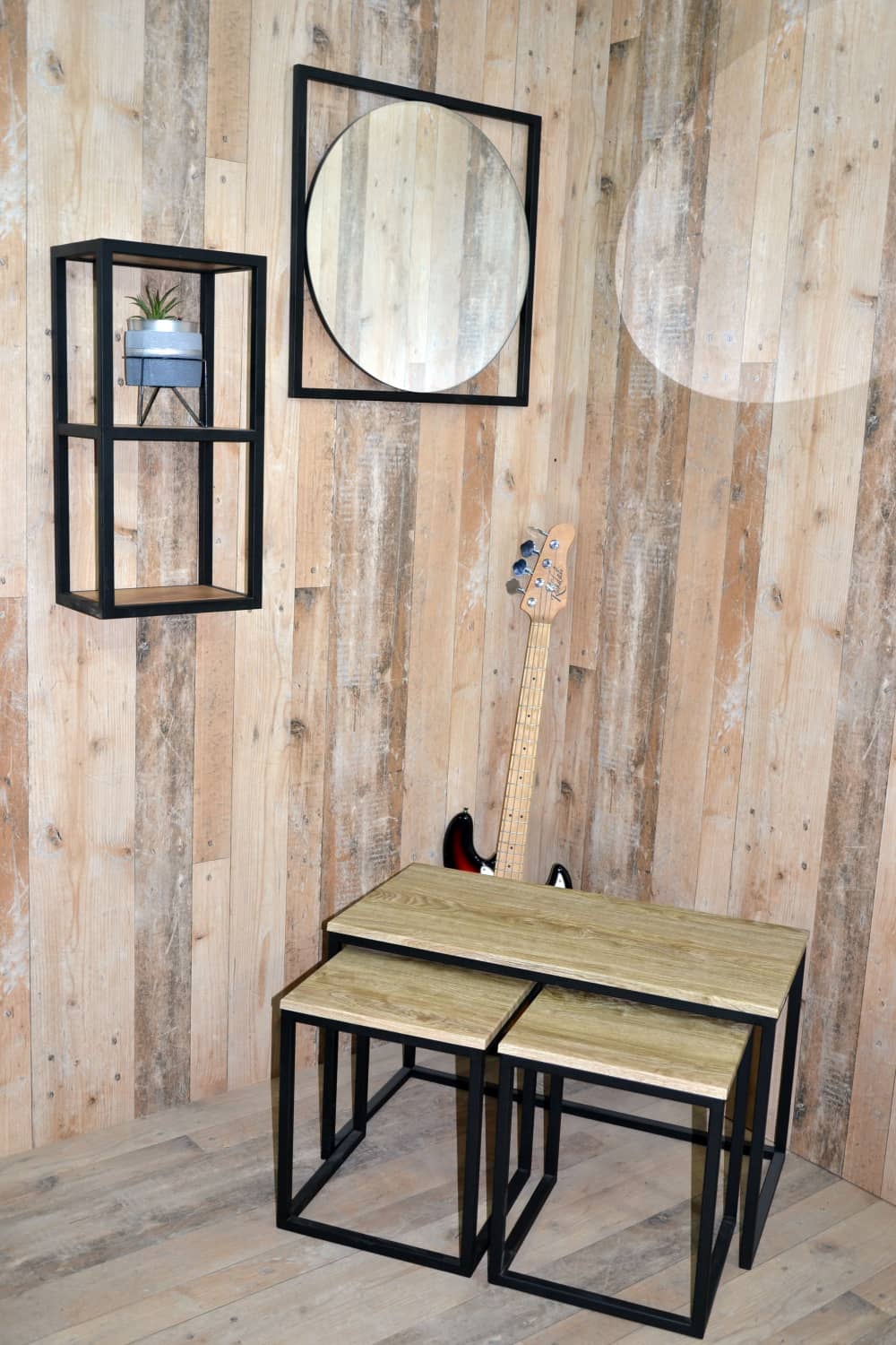 Набор кофейных столиков в стиле лофт 80х40х46,6 см-1шт, 35х35х41,6 см- 2шт, МДФ, металл, светлое дерево с чёрными ножками, 3шт - изображение 1