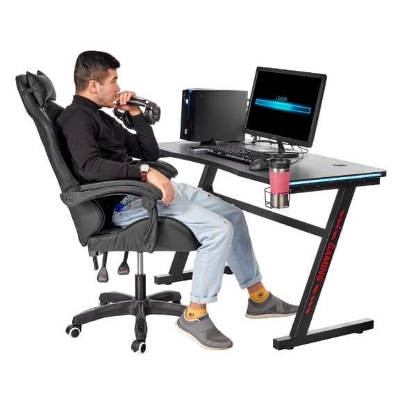 Сделать удобный компьютерный стол своими руками | натяжныепотолкибрянск.рф